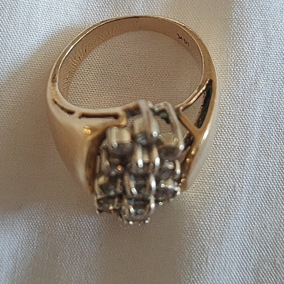 Chunky 14k gold ring with real diamonds - Picture 2 of 6